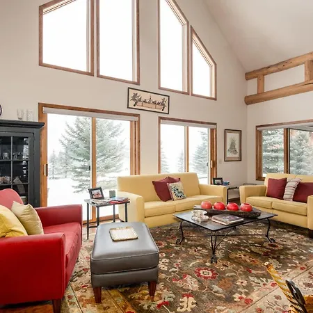 Southfork Retreat Villa